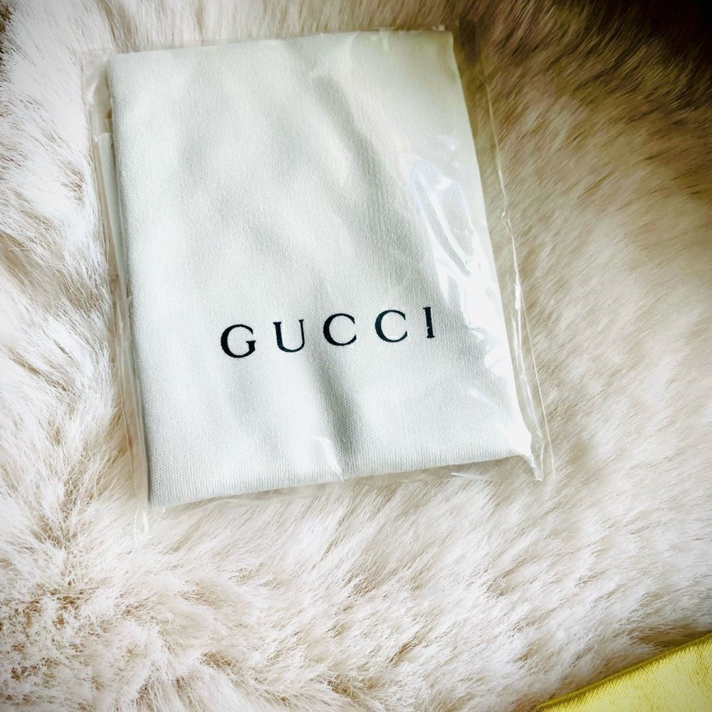♥️ Gucci eyeglass case, cleaning cloth and silk pouch - Picture 9 of 16